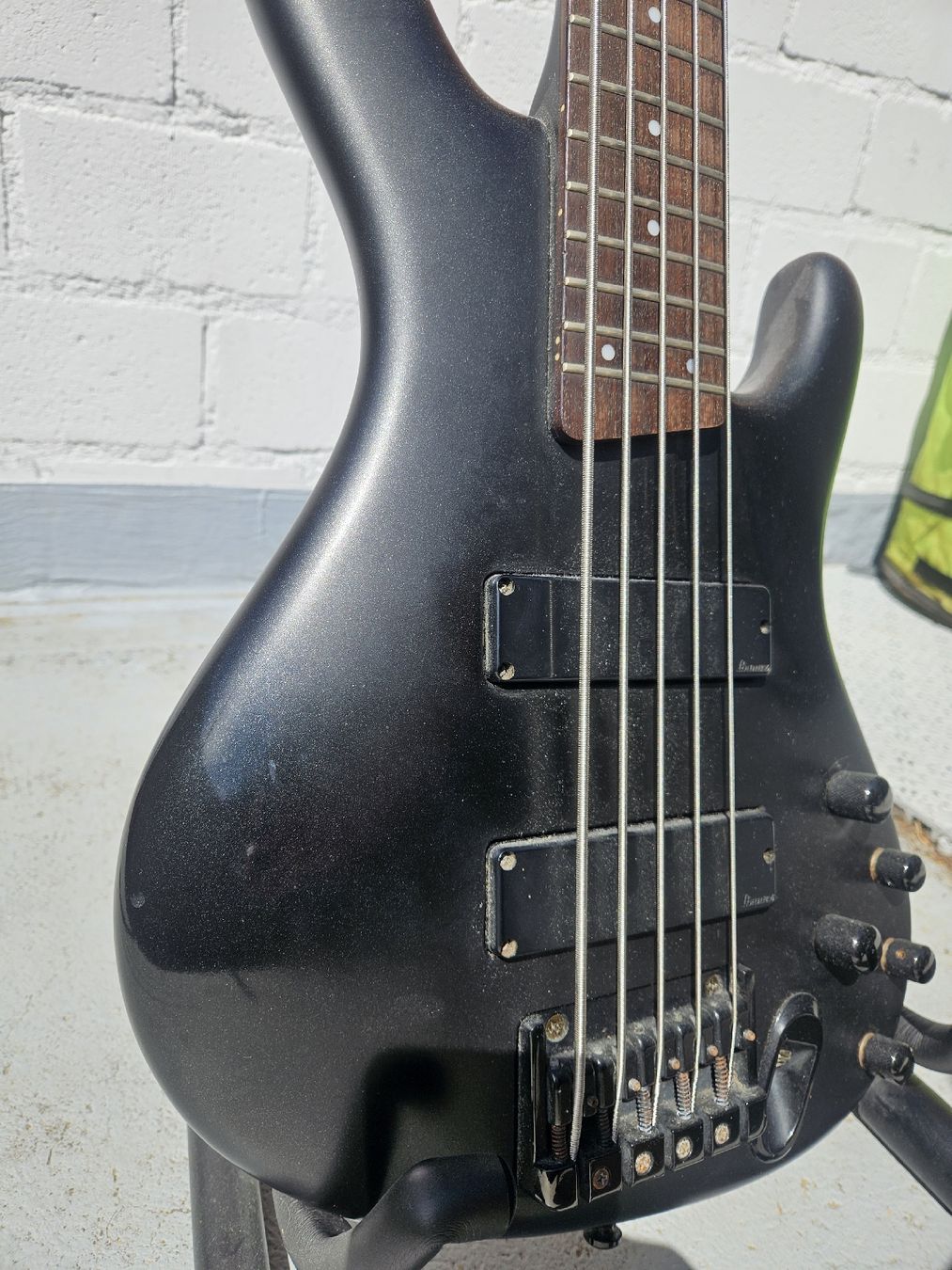 Ibanez Strumenti musicali: Ibanez EDB 605 Ergodyne – Usato da Unterkulm venduto da paddyK 8