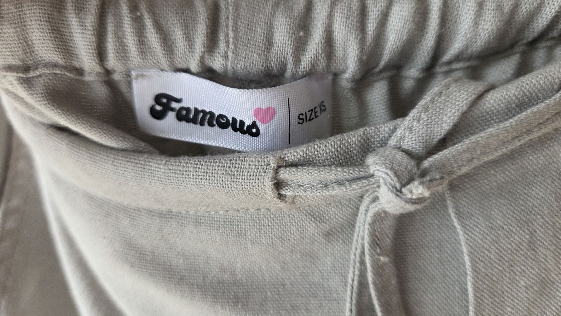 Pantalons: Hose mit leichtem Stoff - Grösse XS  – D'occasion à Wohlen AG par steffi_Bee 3