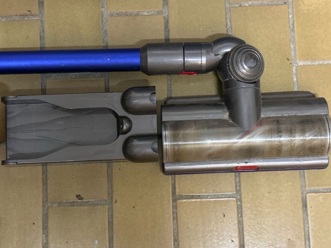 Dyson Aspirateurs & Accessoires: Dyson v11 absolute Staubsauger – Défectueux à Bottmingen par LuckyLuke2008 2