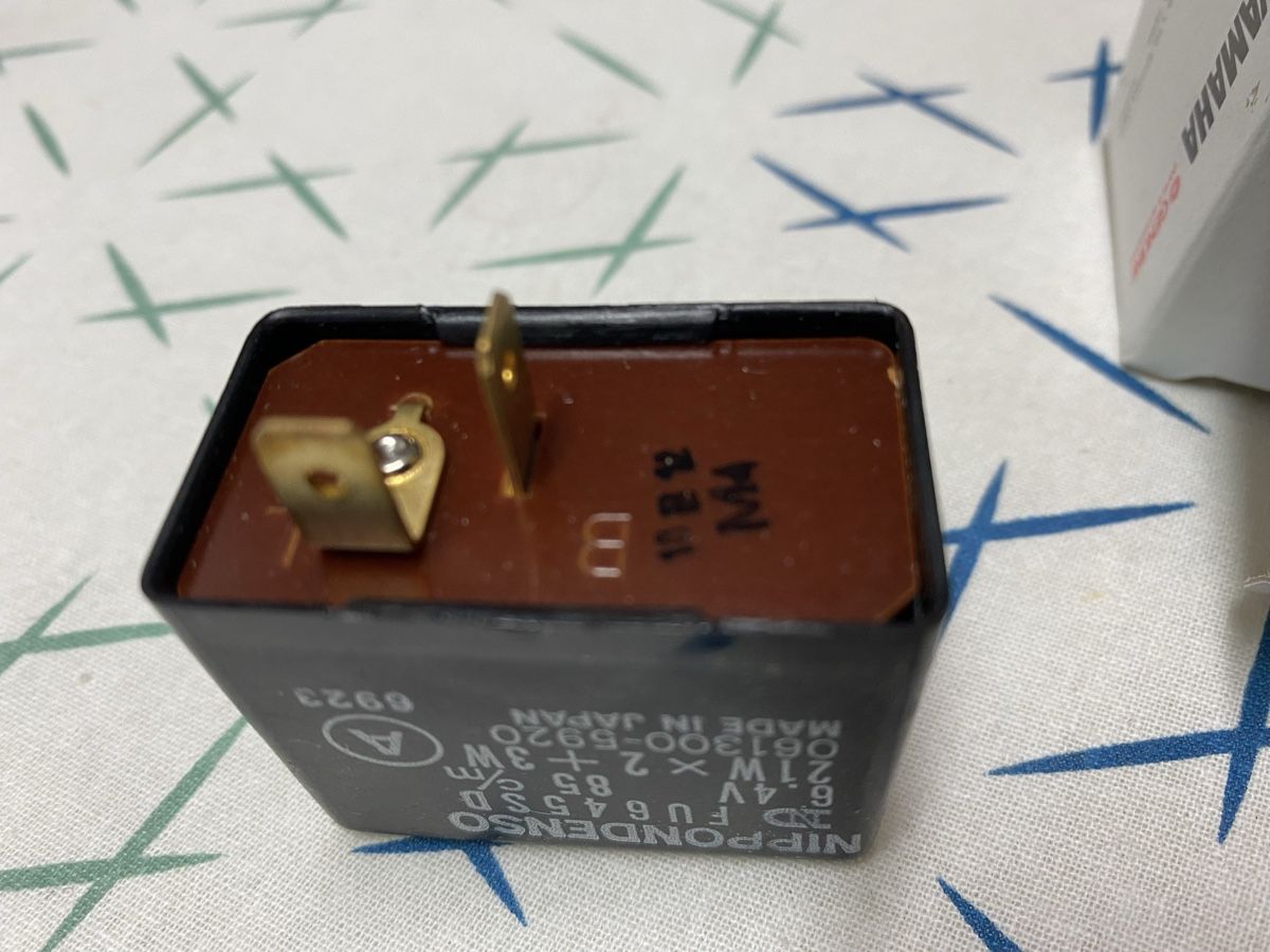 Yamaha Tutti i ricambio per moto: Yamaha DT 125 Blinker Relais, Original, Neu – Nuovo e nell'imballaggio originale da Birmenstorf AG venduto da monza2011 3