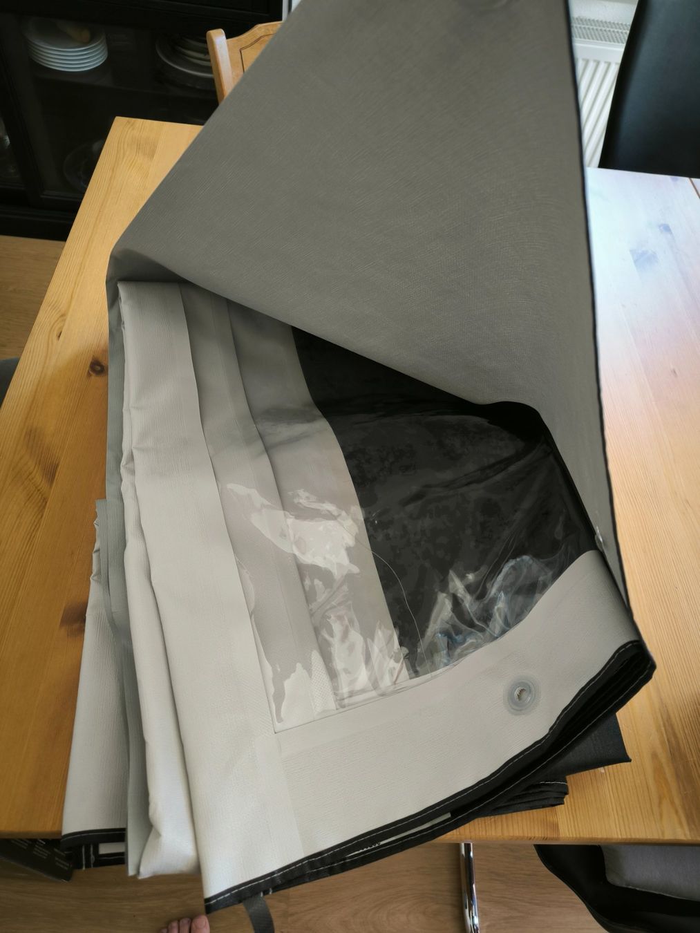 Thule Markisen: Thule Smart Panels Rain Blocker G2 Front 2m x 2.3m – Neu und originalverpackt aus Frauenfeld von  2