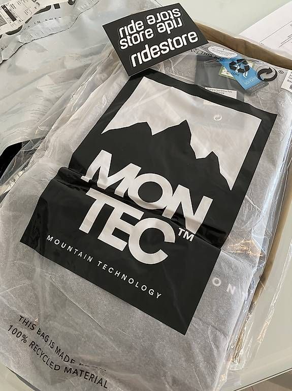 Jumpsuits: Tuta sci - snowboard – Neuf avec emballage d'origine à Minusio par dav_kzw8 1