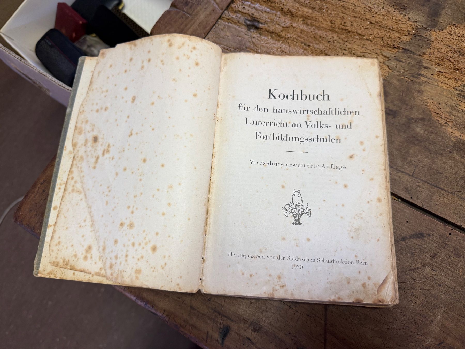 Bücher: 1930 antikes Berner Kochbuch – Gebraucht aus Bern von Jwpm66 1