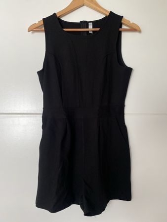 Schwarzer Jumpsuit Gr. 38 - Perfekt für den Sommer!