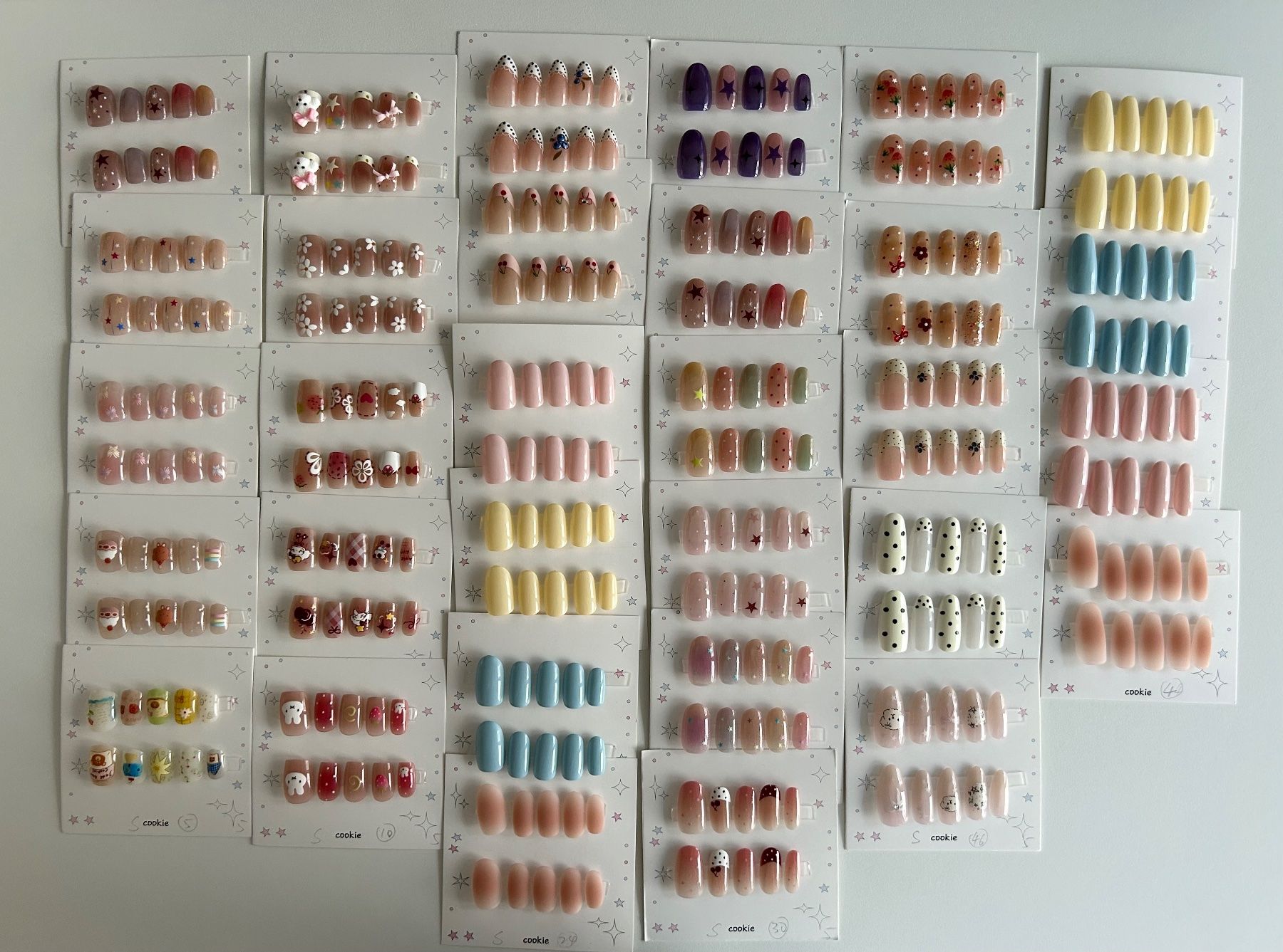 Unghie finte: Press-on nail  - New - size S – Nuovo (secondo la descrizione) da Basel venduto da lau_982w