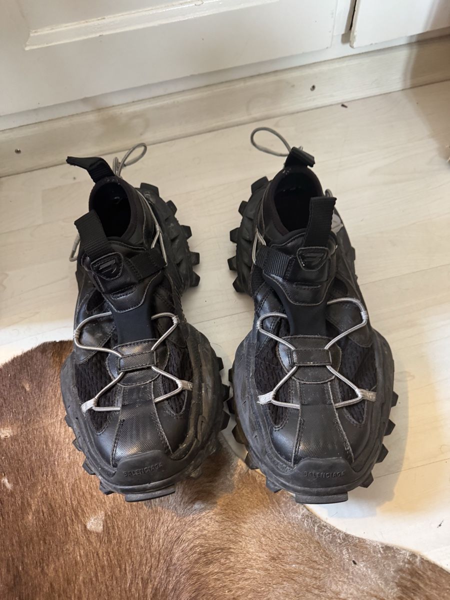 Balenciaga Scarpe da uomo: Balenciaga hiker sneakers size 43 – Usato da Zürich venduto da bybyreza 5