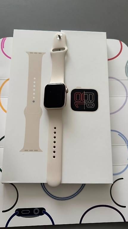 Smartwatch: Apple Watch SE 3 40mm – Gebraucht aus Zürich von sua_8b9h 3
