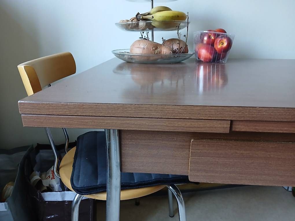 Tische: Table à manger extensible des deux côtés – Gebraucht aus Neuchâtel von syr_v6t5 4
