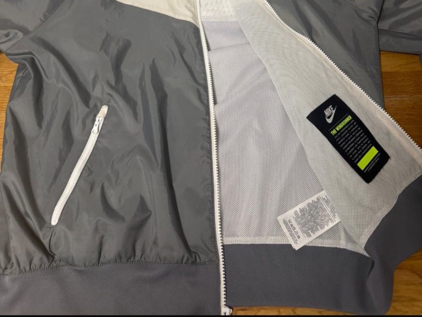 Nike Giacche: Nike Windbreaker – Usato da Churwalden venduto da vin_mc2c 1