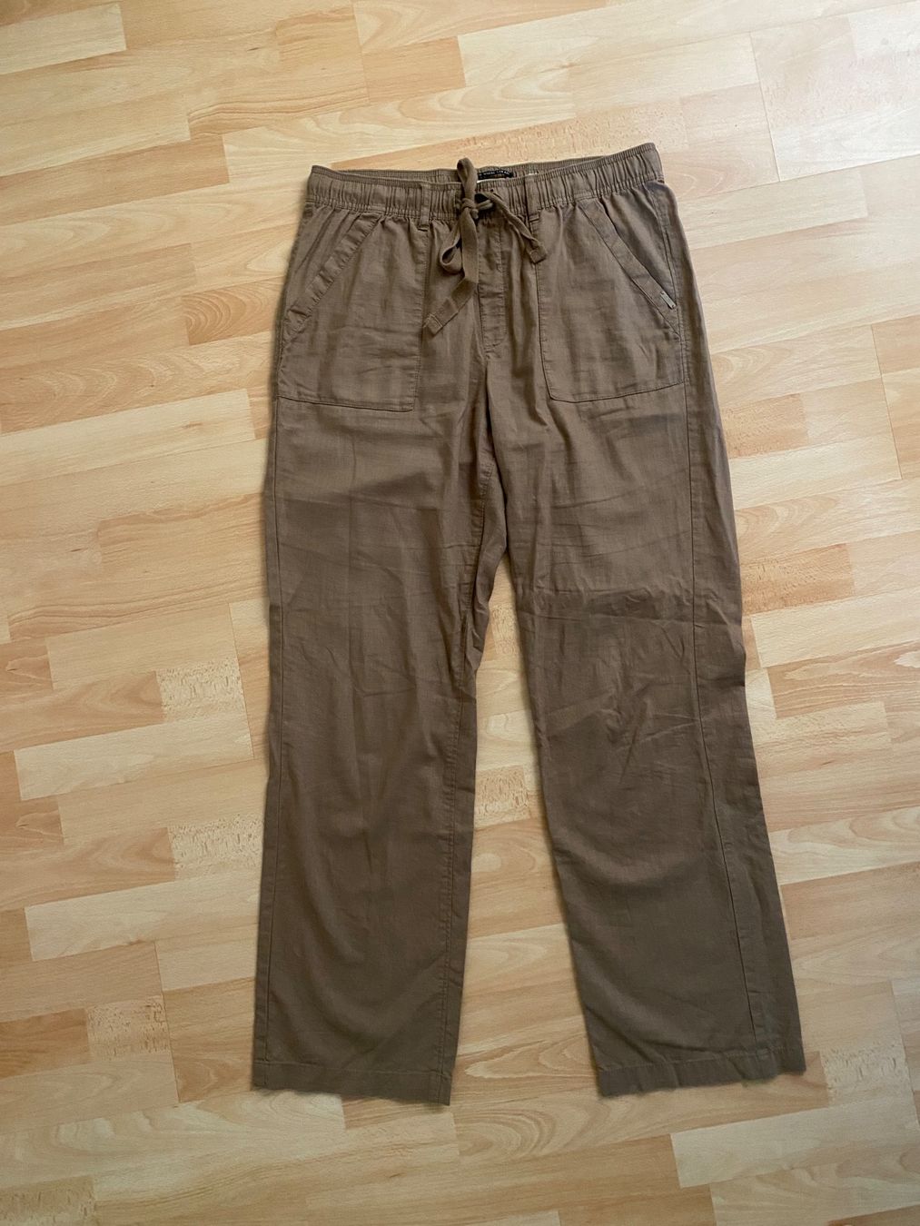S.Oliver Hosen: QS s.Oliver, Regular Stoffhose Karamell, Gr. 42/34 – Neu (gemäss Beschreibung) aus Niederhasli von Erwied 3