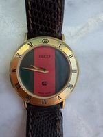     Magnifique montre Gucci vintage plaquée or