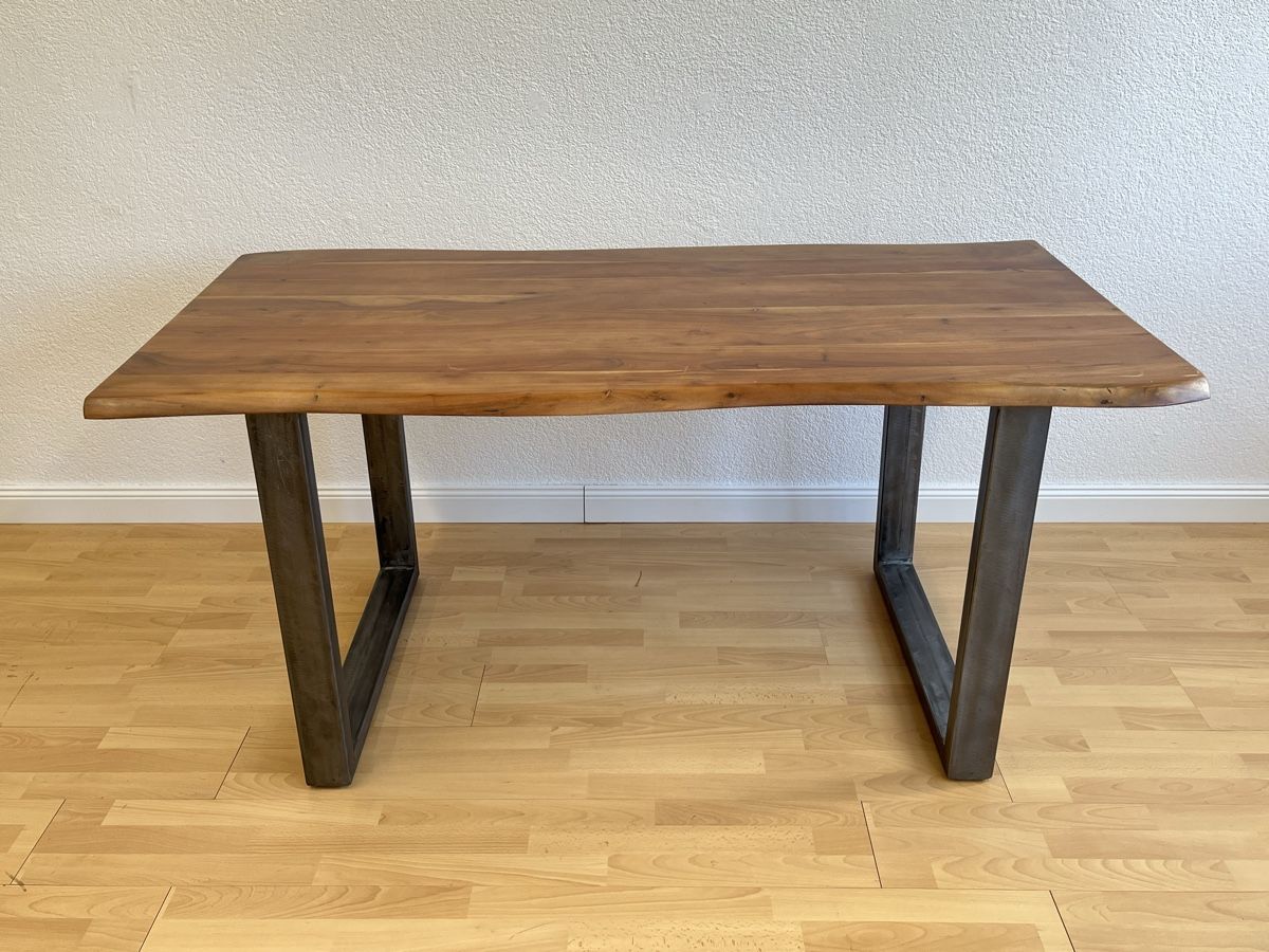 Set de table et chaises: Esstisch mit 4 Stühlen – D'occasion à Horgen par Grizzly83 6