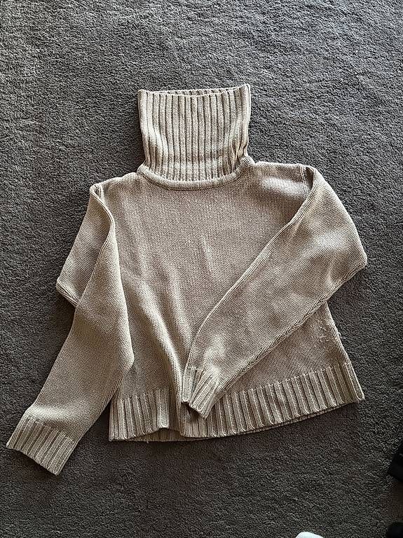 Pullover & Sweatshirts: Pullover – Gebraucht aus Schüpfen von ani_gj8r