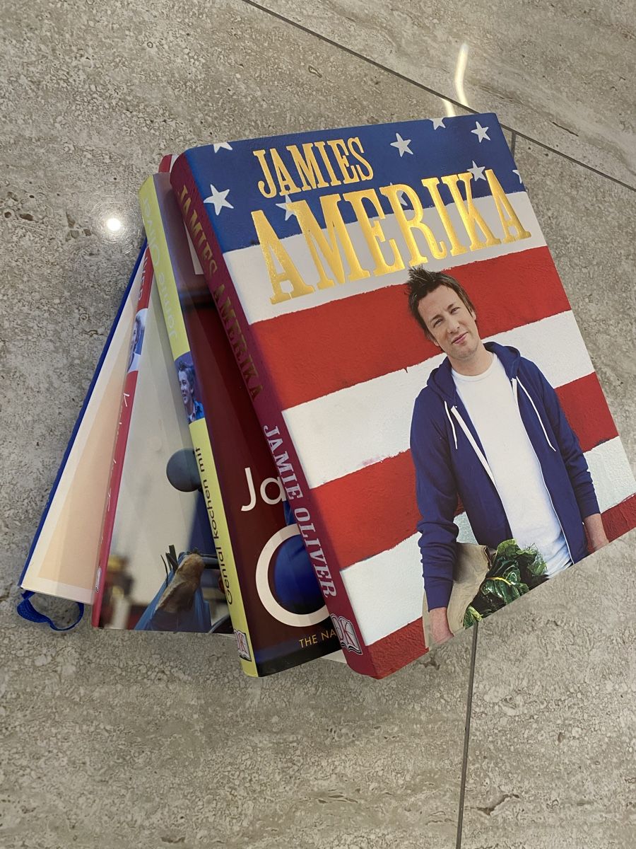 Libri: Jamie Oliver Kochbüchher – Usato da Birrwil venduto da Bendegriz 6