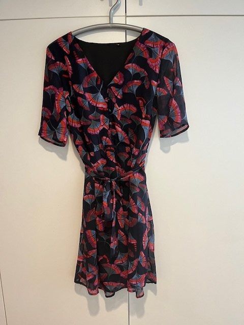 Vestiti: Elegantes Kleid ***NEU*** Gr 42 – Nuovo (secondo la descrizione) da Zürich venduto da Sommersun1