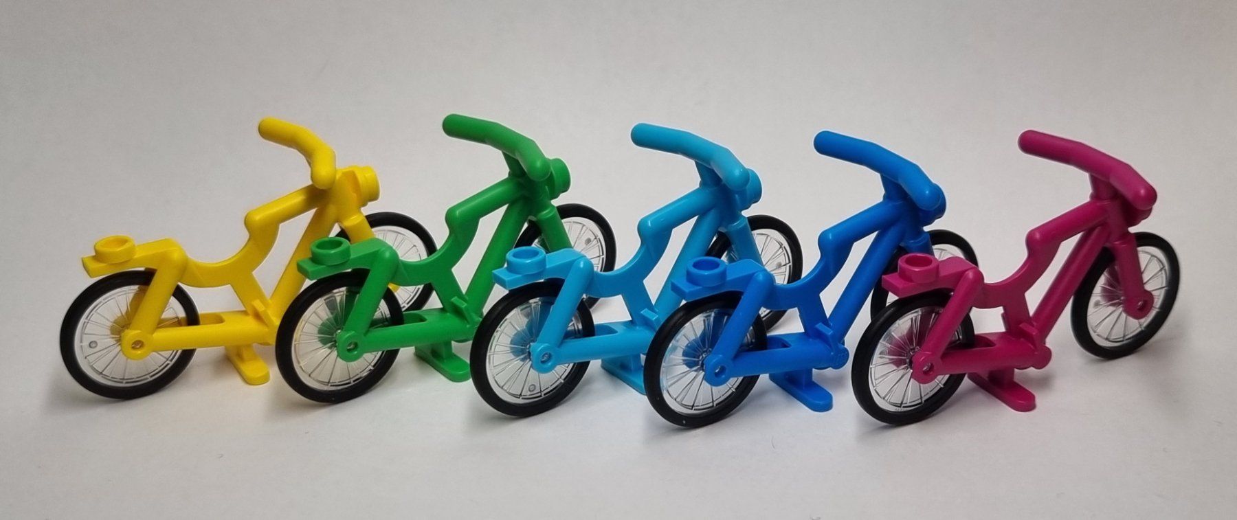 Lego Kit di costruzioni: LEGO 5x 4719c02 Bicycle with Trans-Clear Wheels – Usato da Basadingen venduto da NekoBricks 1