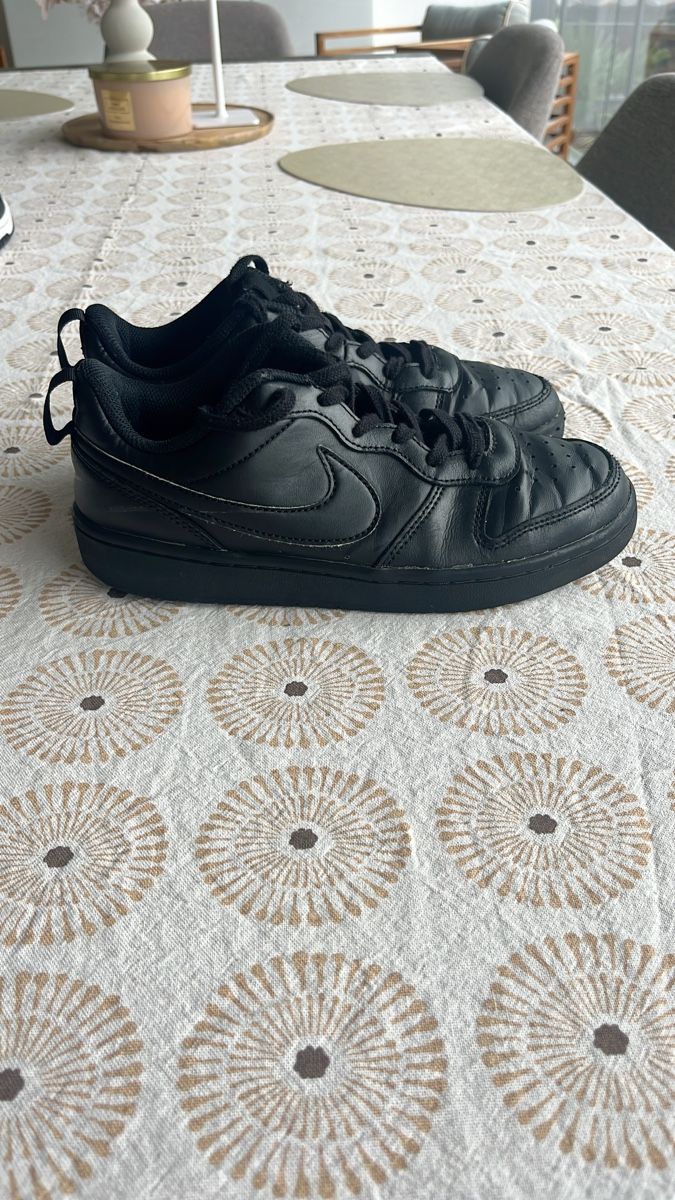 Nike Scarpe da uomo: Nike Sneaker schwarz Grösse 37.5 – Usato da Altdorf UR venduto da Jenny13