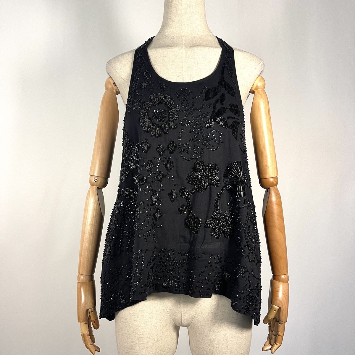 Top: PEACHOO + KREJBERG Hand-Embroidered Top  – Nuovo (secondo la descrizione) da Emmen venduto da Avviivva_Com2023