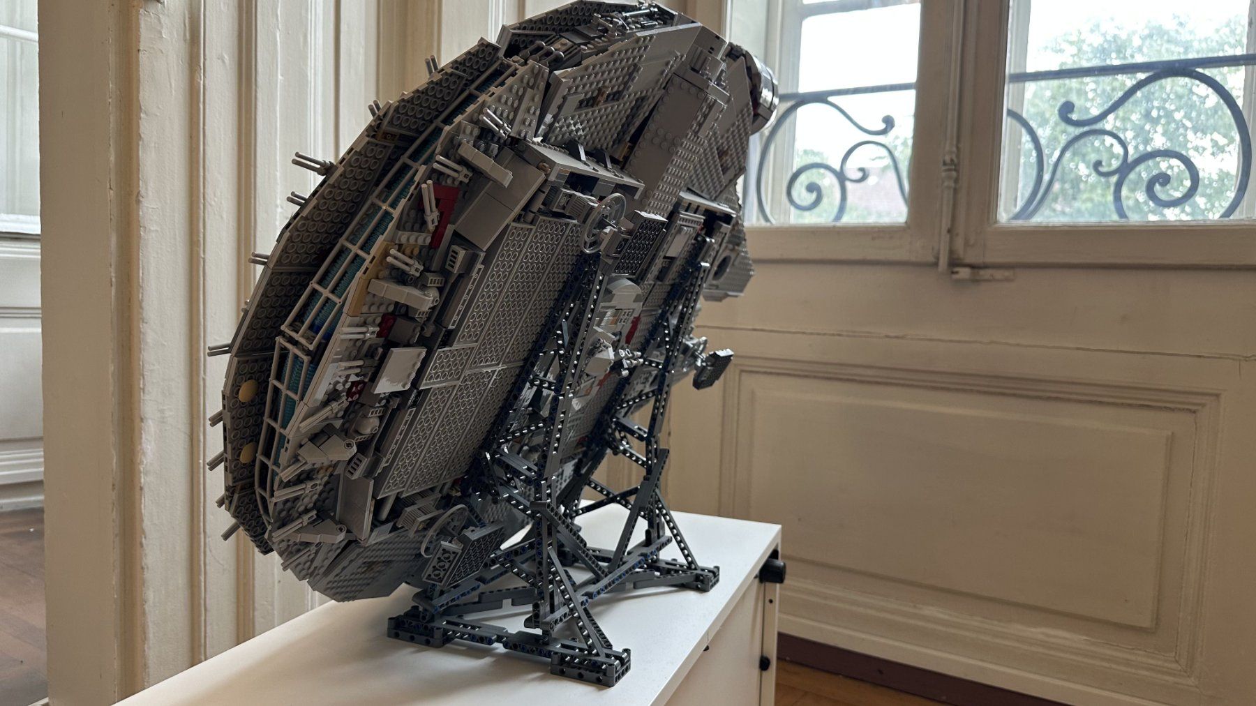 Lego Baukästen: Lego falcon millenium UCS 75192 – Gebraucht aus Fribourg von Raphael-I 1