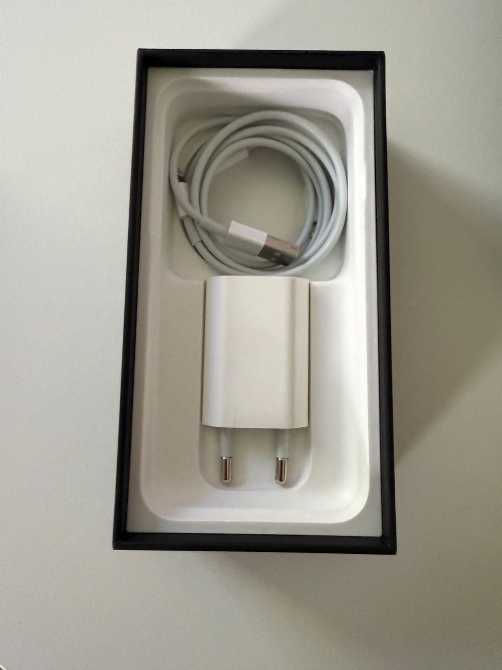 Apple Telefoni cellulari / Smartphones: Smartphone Apple iPhone 7 schwarz mit Originalverpackung – Usato da Bülach venduto da Joker526 3