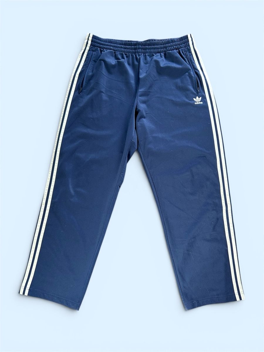 Adidas Hosen: Adidas Trainerhose – Gebraucht aus Basel von lenarrari