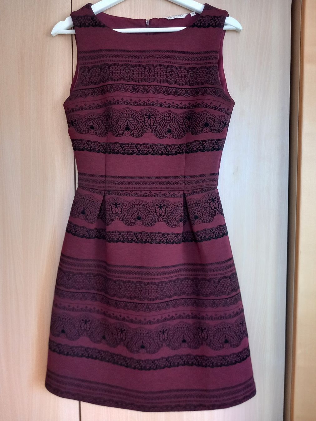 Nafnaf Vestiti: Robe bordeaux sans manches Naf Naf – Nuovo (secondo la descrizione) da Faoug venduto da per_kp6r