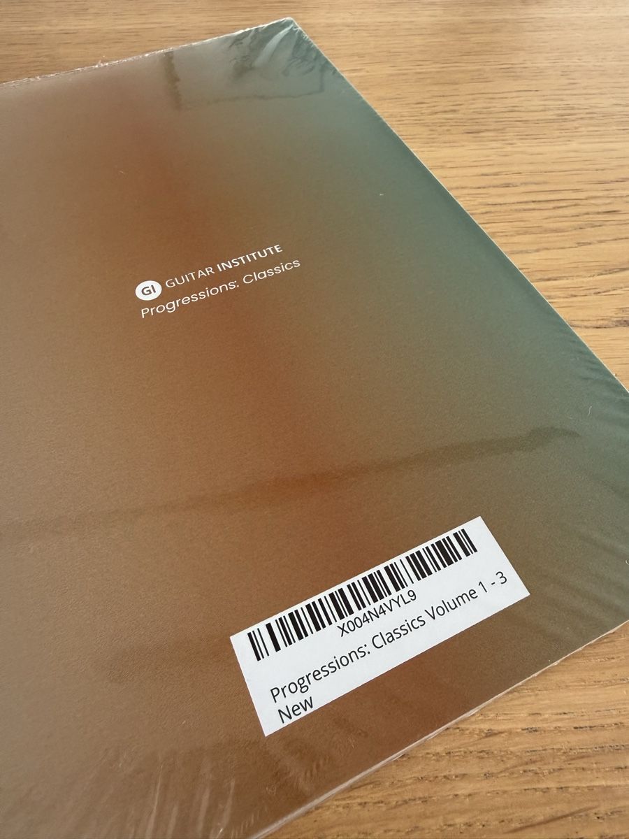 Libri: Progressions: Classic V1-V3 – Nuovo e nell'imballaggio originale da Wangen b. Olten venduto da Thomiverkauft 1