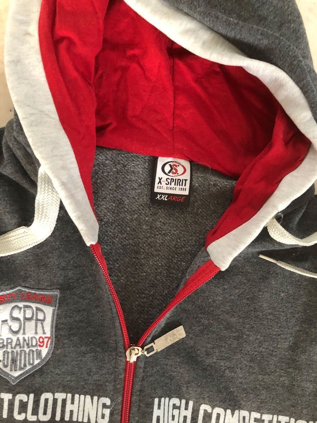 Giacche: Sweatshirt Kaputzenjäckli Gr.L/XL – Usato da Obergerlafingen venduto da cabo4 1