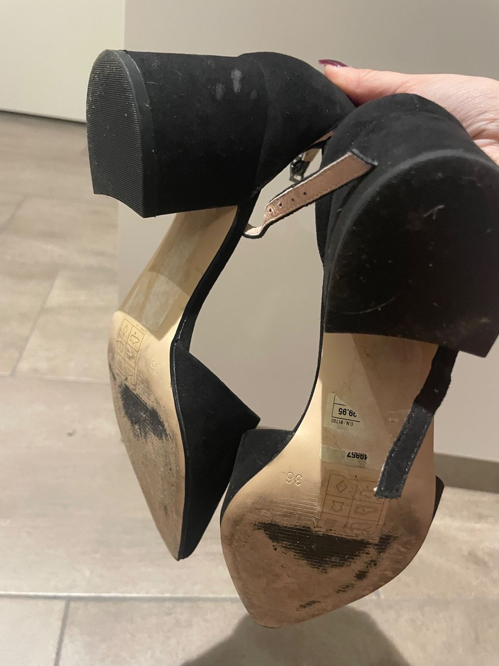 Scarpe da donna: Schuhe | Bianco | 36 – Usato da Niederrohrdorf venduto da jasmiinw 3