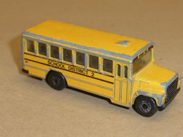 Spielzeugbus Matchbox School Bus gelB