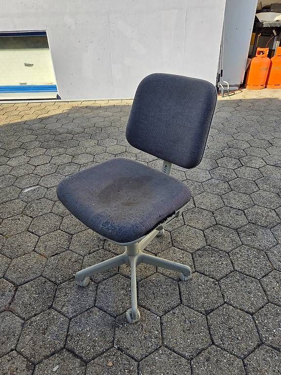 Sedie: Bürostuhl Werkstattstuhl – Usato da Berikon venduto da sabatuv 1