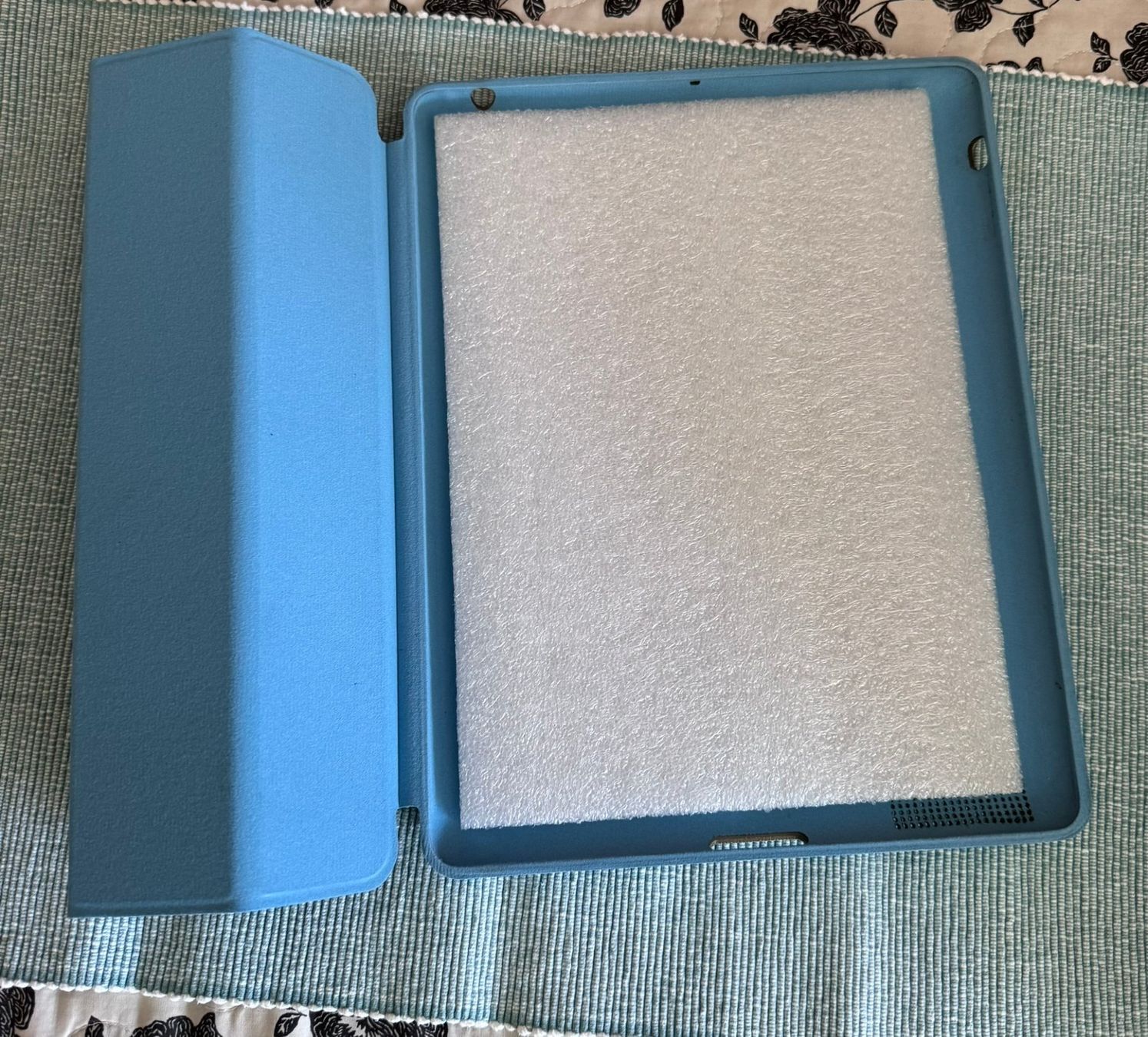Coques & Sacs: iPad 2 / 3 / 4 Tasche-Smart Case Hülle – Neuf avec emballage d'origine à Watt par Rog48 1