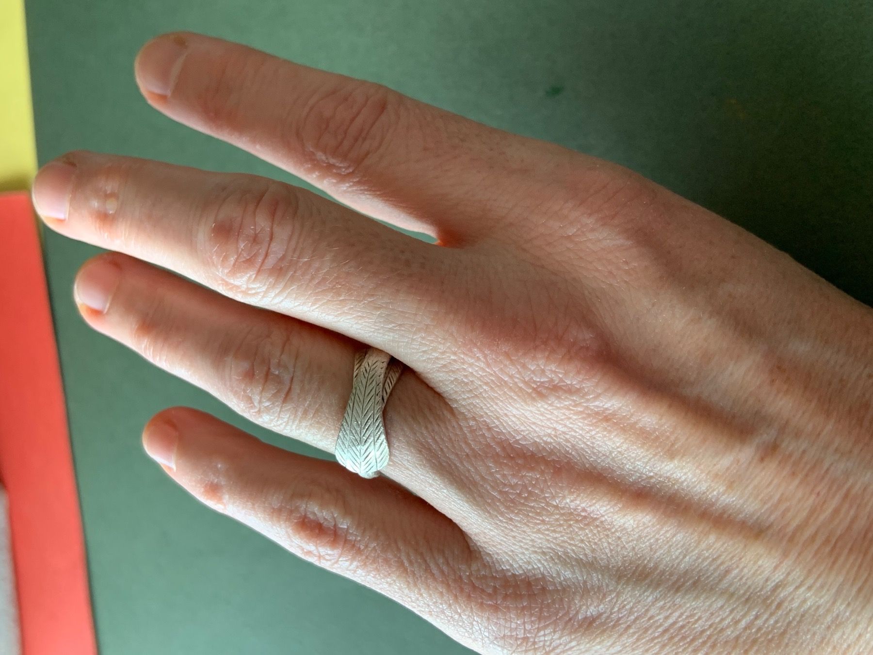 Ringe: Silberring feines Blatt lappend (53) – Gebraucht aus Dittingen von Bellevista 9