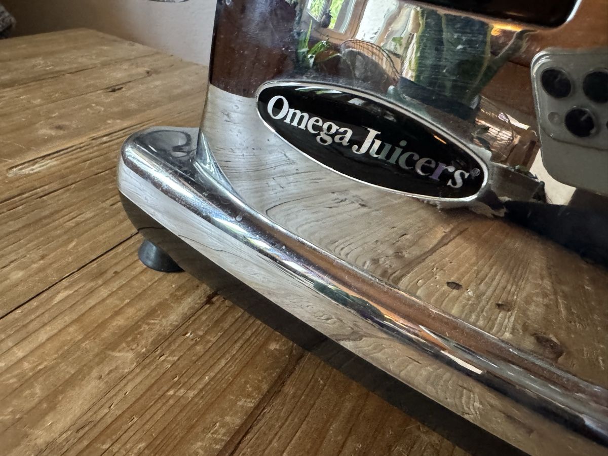Appareils de cuisine: Omega Juicer J8 Entsafter – D'occasion à Trin Mulin par leea.c 1