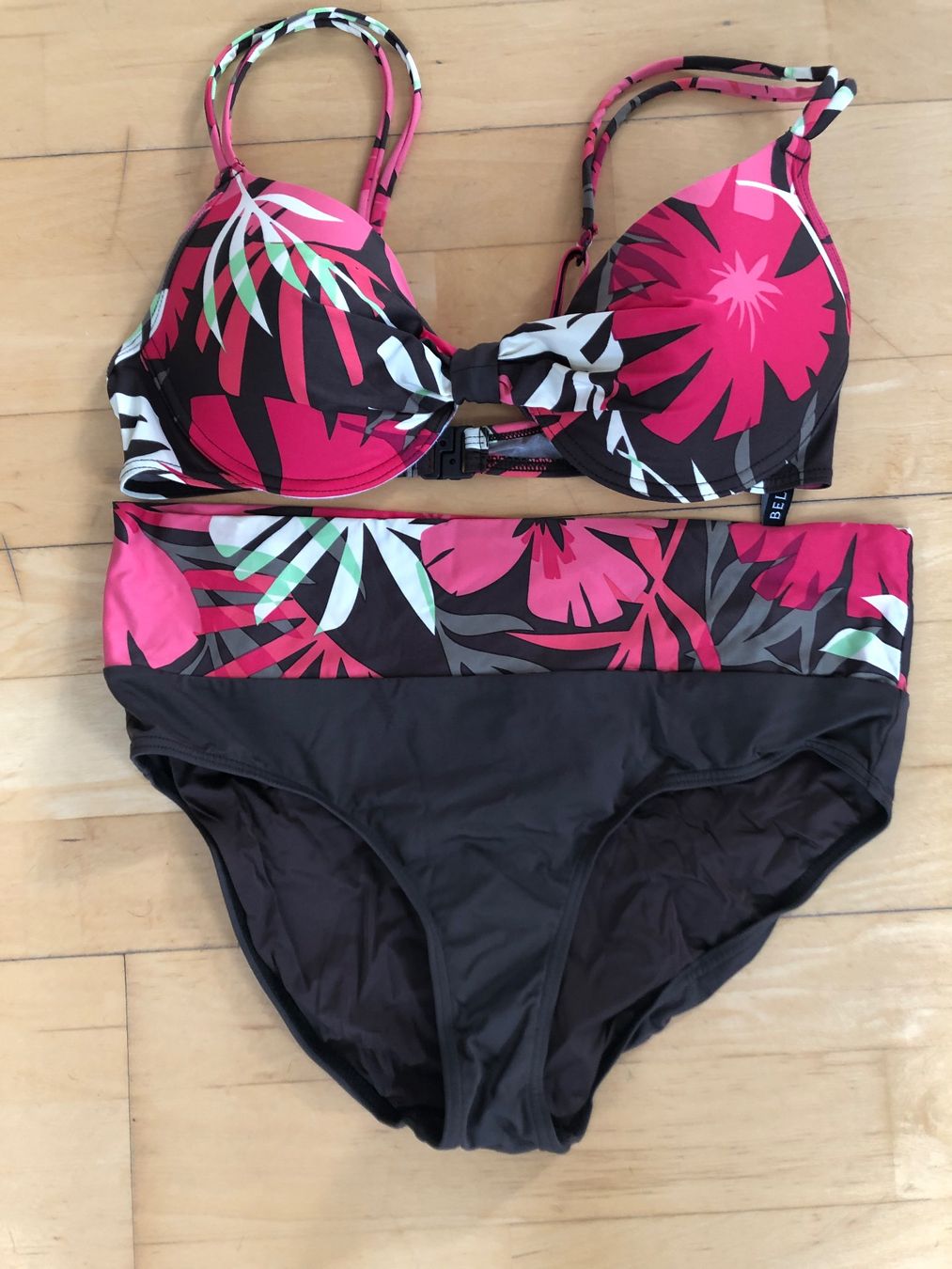 Beldona Costumi da bagno & Bikini: Bikini Gr38C, Blumenmuster Top & Slip Damen  Bademode... – Usato da Arlesheim venduto da leyRum4.5