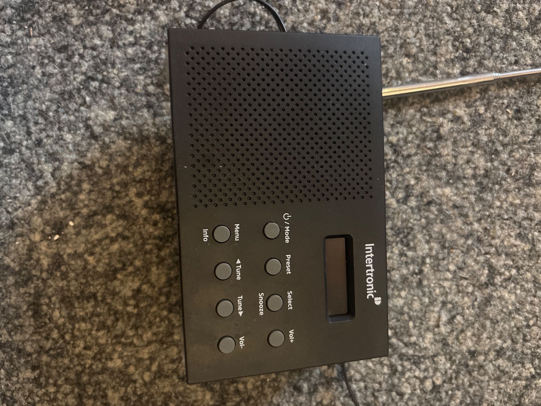 Radios: Intertronic R8-28 Digitalradio – Gebraucht aus Münchenstein von sil_h6c9 1