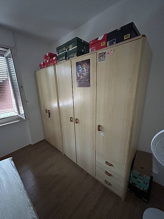 Ikea Betten: Camera completa IKEA  letto-comodini-armadio – Gebraucht aus Arbedo von peg_857m 1