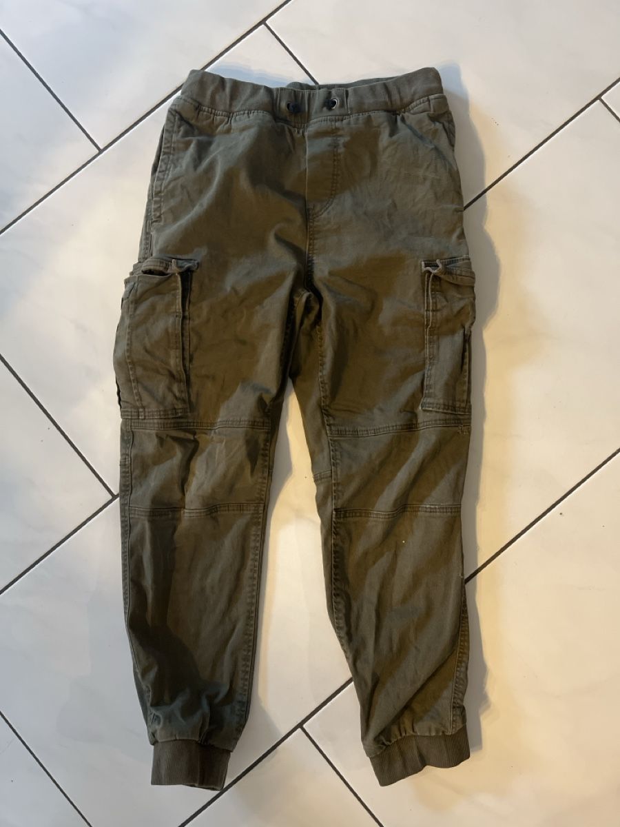 H&M Pantaloni: Hose – Usato da Dinhard venduto da Tatjjj