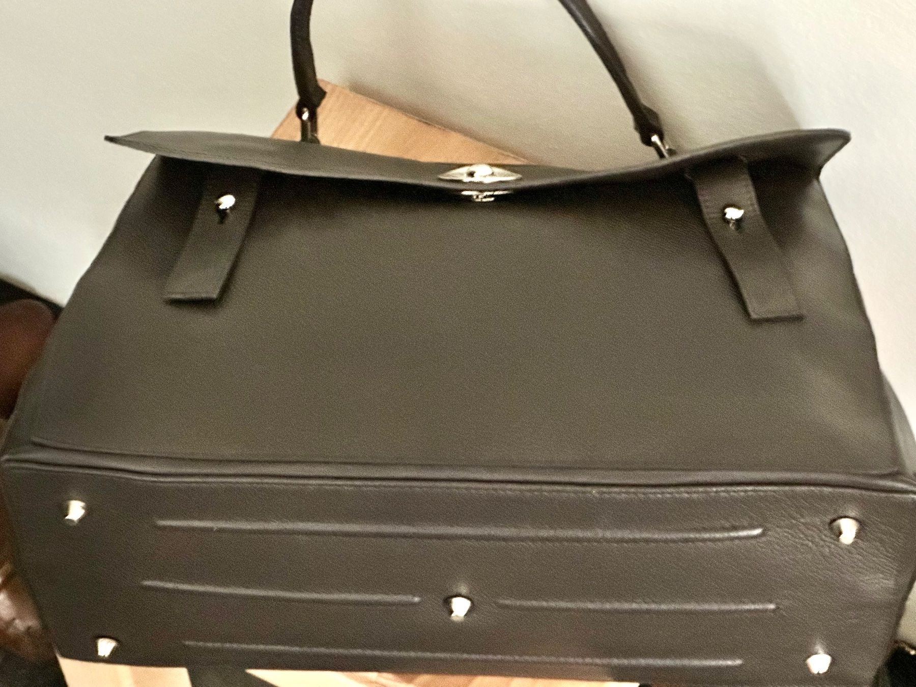 Borse da donna: Leder Hand/Akten Tasche – Usato da Basel venduto da Katharina520741 1