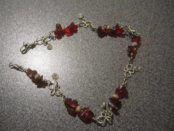 Bracelets: Armband rot/silberfarbig – D'occasion à Zürich par abraxas1291