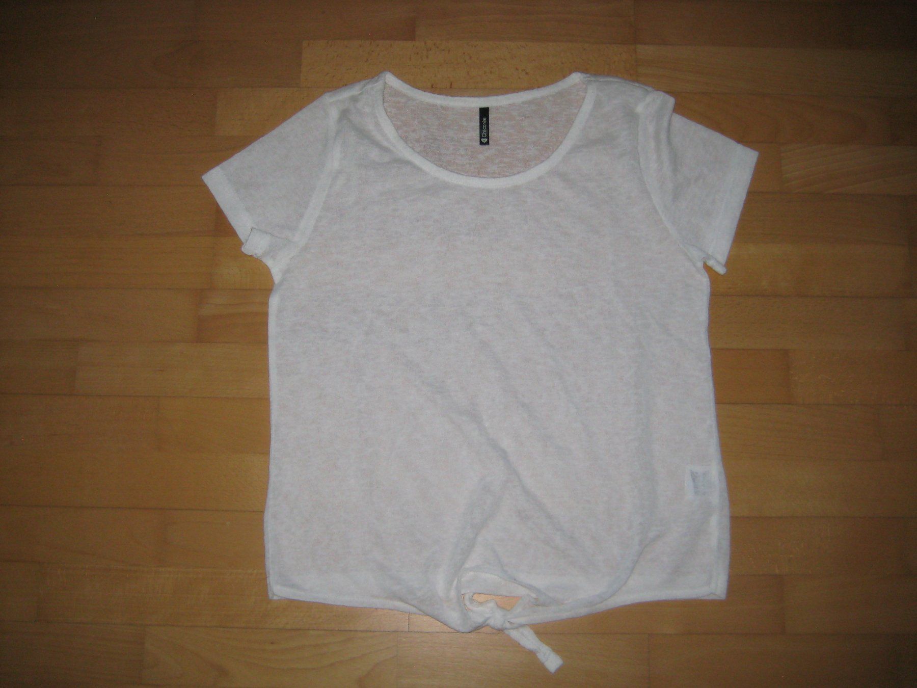 T-Shirts: Tshirt weisse Grösse M / 100% Polyester – Gebraucht aus Dietlikon von kue_6cd5
