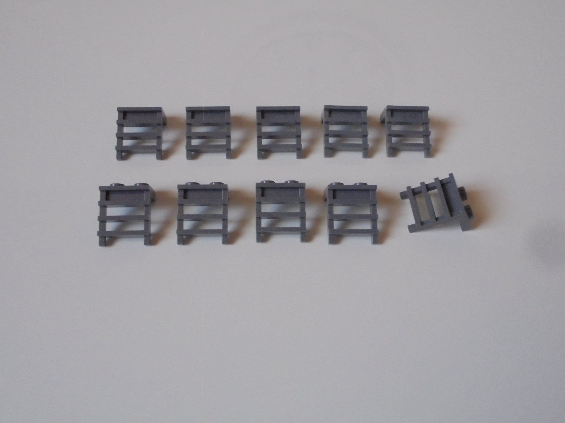 Lego Giocattoli: LEGO - 10 - GRAUE - LEITTERLI – Usato da Gelterkinden venduto da ajdt4