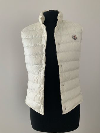 Moncler Daunenweste weiss Grösse 0 neuwertiger Zustand