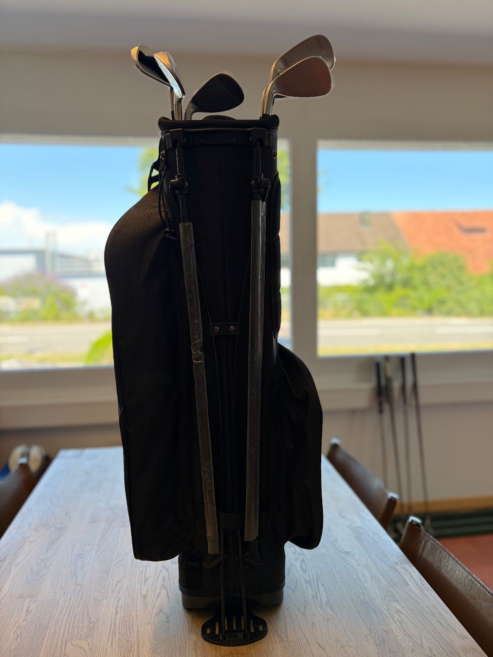 Clubs & Sets: NEU VICE Eisenset mit neuem VICE Bag – Neuf avec emballage d'origine à Uttwil par thelaenz 2