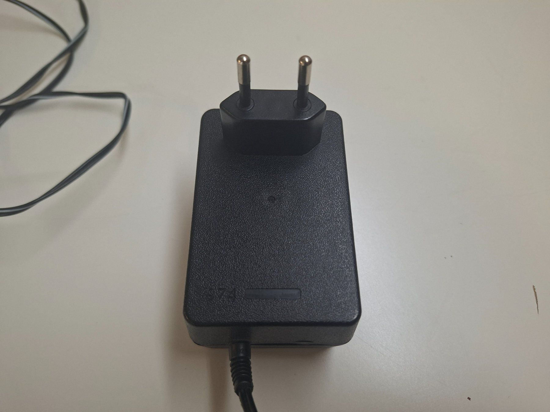 Unità & Adattatore: Sony AC-E90HG Netzteil, 9V Adapter – Usato da Wettingen venduto da Wendemarket 2