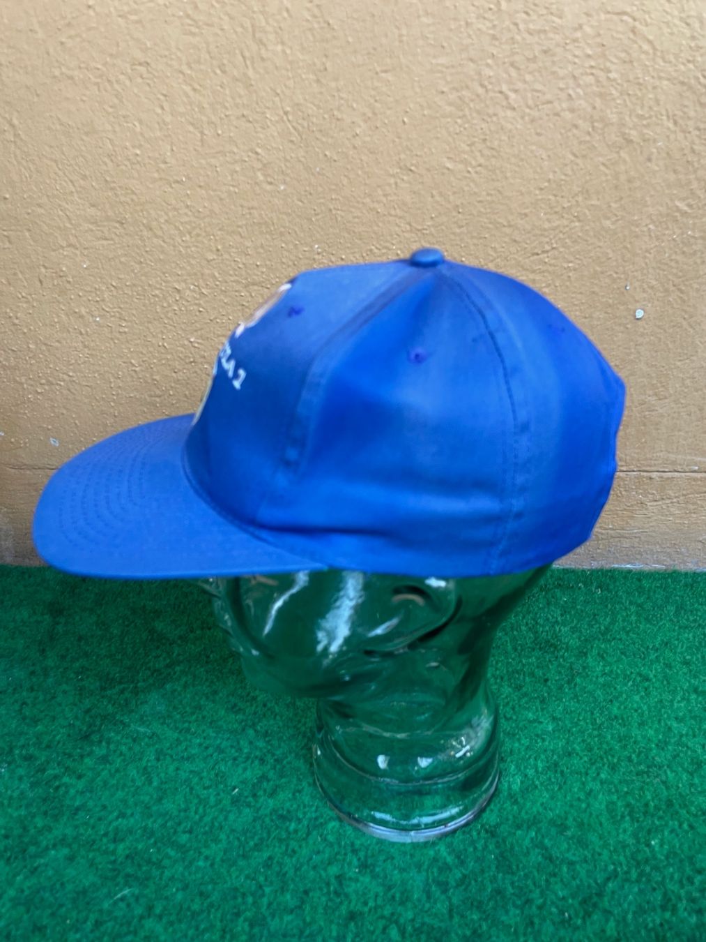 Copricapi, berretti & cappellini: Vintage 90s Cap Ferrari Formula 1 Shell – Usato da Zürich venduto da le_souk 3