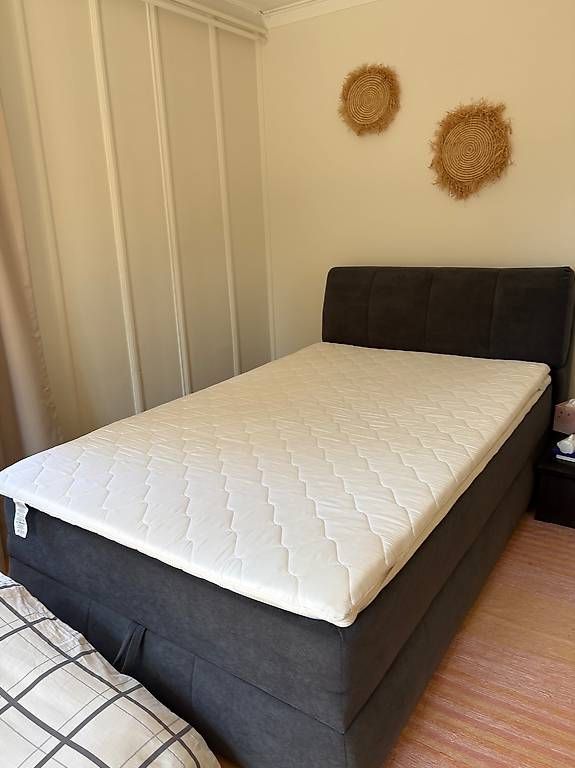 Conforama Letti: Lit boxpring 120 x 200 – Usato da La Chaux-de-Fonds venduto da zab234