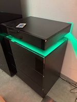 Podest / Schuhkästchen mit 3 Schubladen, LED beleuchtet