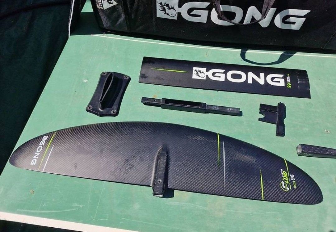 Gong Tavole da surf e di nuoto: Gong Foil Set – Usato da Ebertswil venduto da cre_r7hz