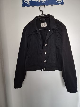 Jacke L